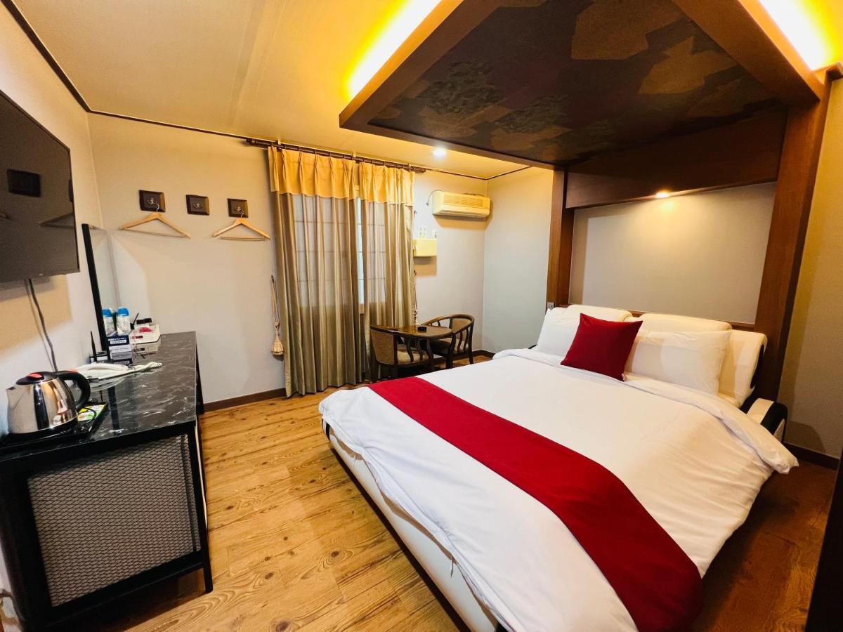 Sweet Hotel Jeju Buitenkant foto