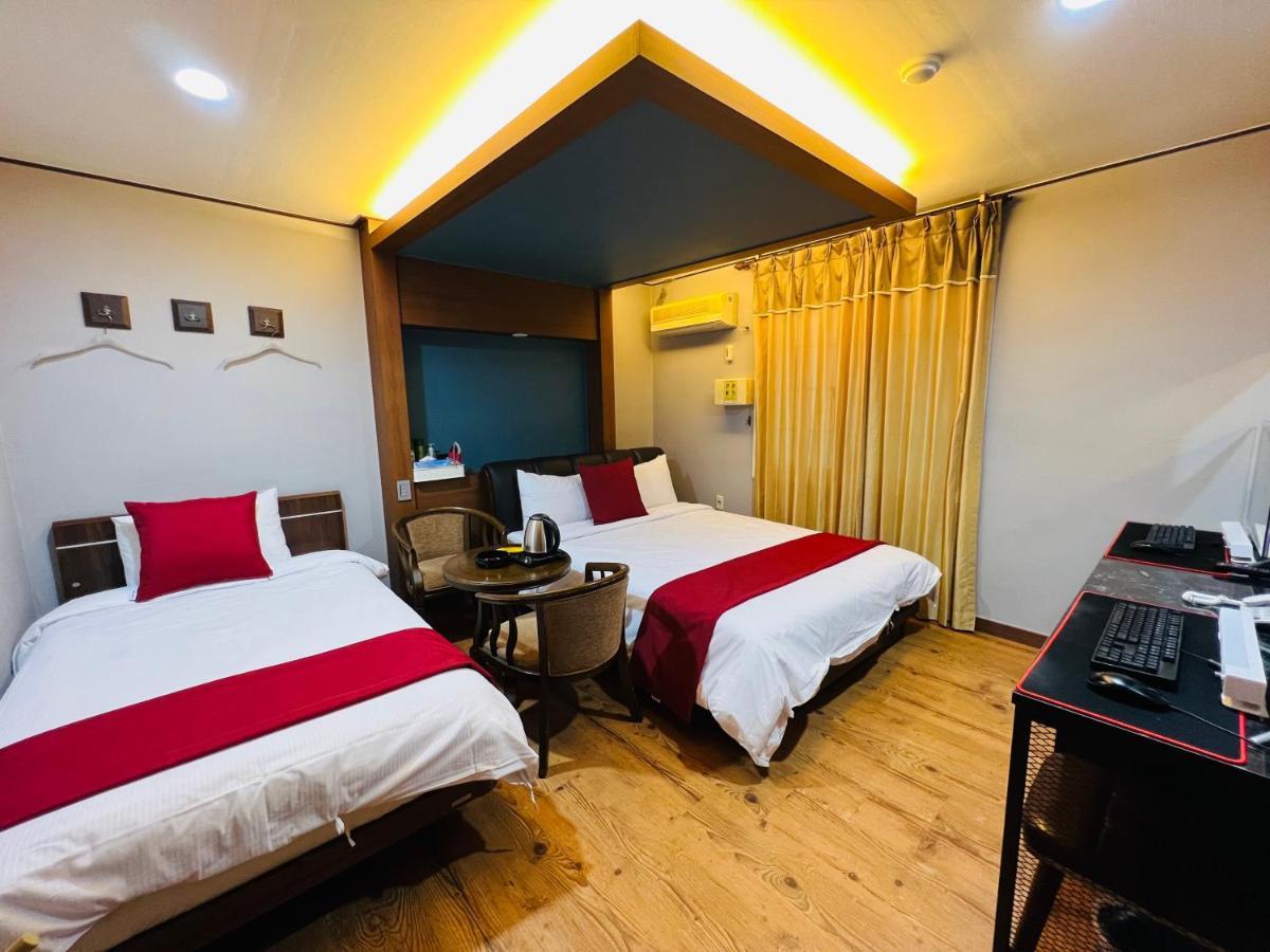 Sweet Hotel Jeju Buitenkant foto